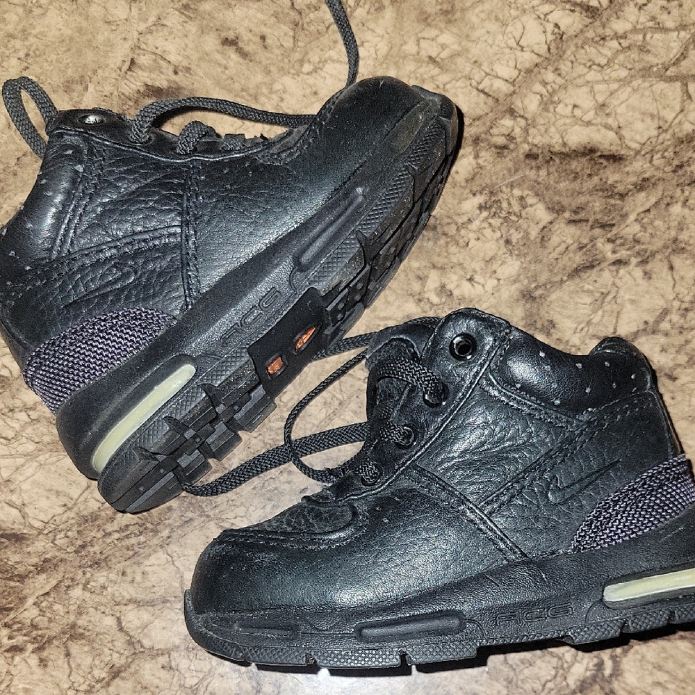 Baby Nike ACG Black boots 5C